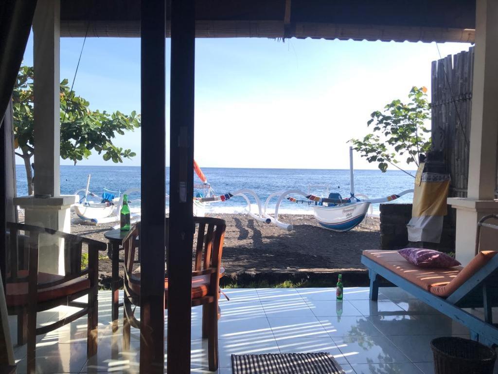 Tambun Sari Beach Homestay Амед Экстерьер фото